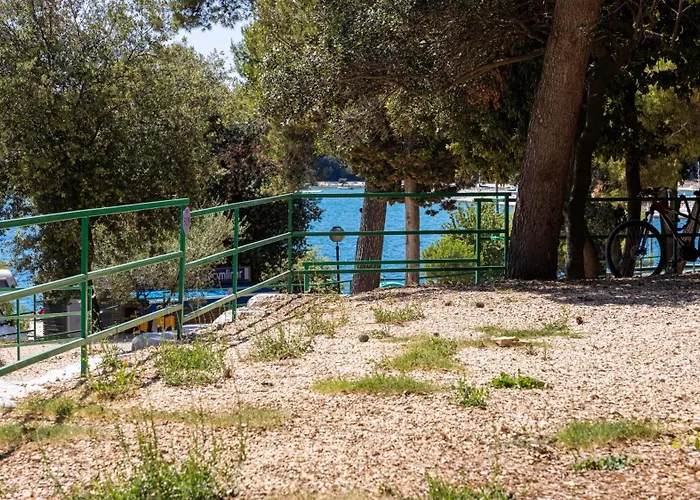 Porton Nature Hideouts Pitches Camping Rovinj