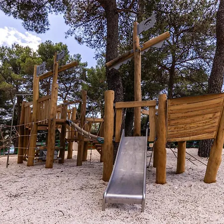 Kemping Porton Nature Hideouts Pitches *