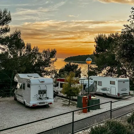 Porton Nature Hideouts Pitches * Rovinj