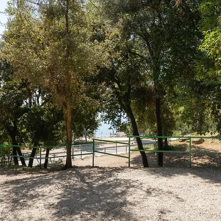 Porton Nature Hideouts Pitches Kamp Rovinj