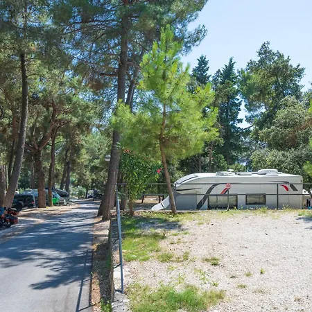 Porton Nature Hideouts Pitches * Rovinj