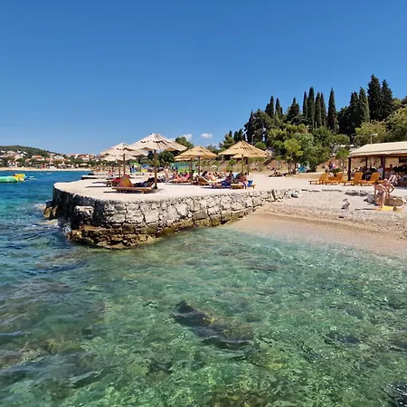 Porton Nature Hideouts Pitches Kamp alanı Rovinj