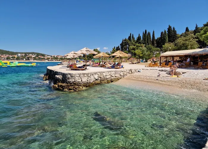 Porton Nature Hideouts Pitches Campingplatz Rovinj